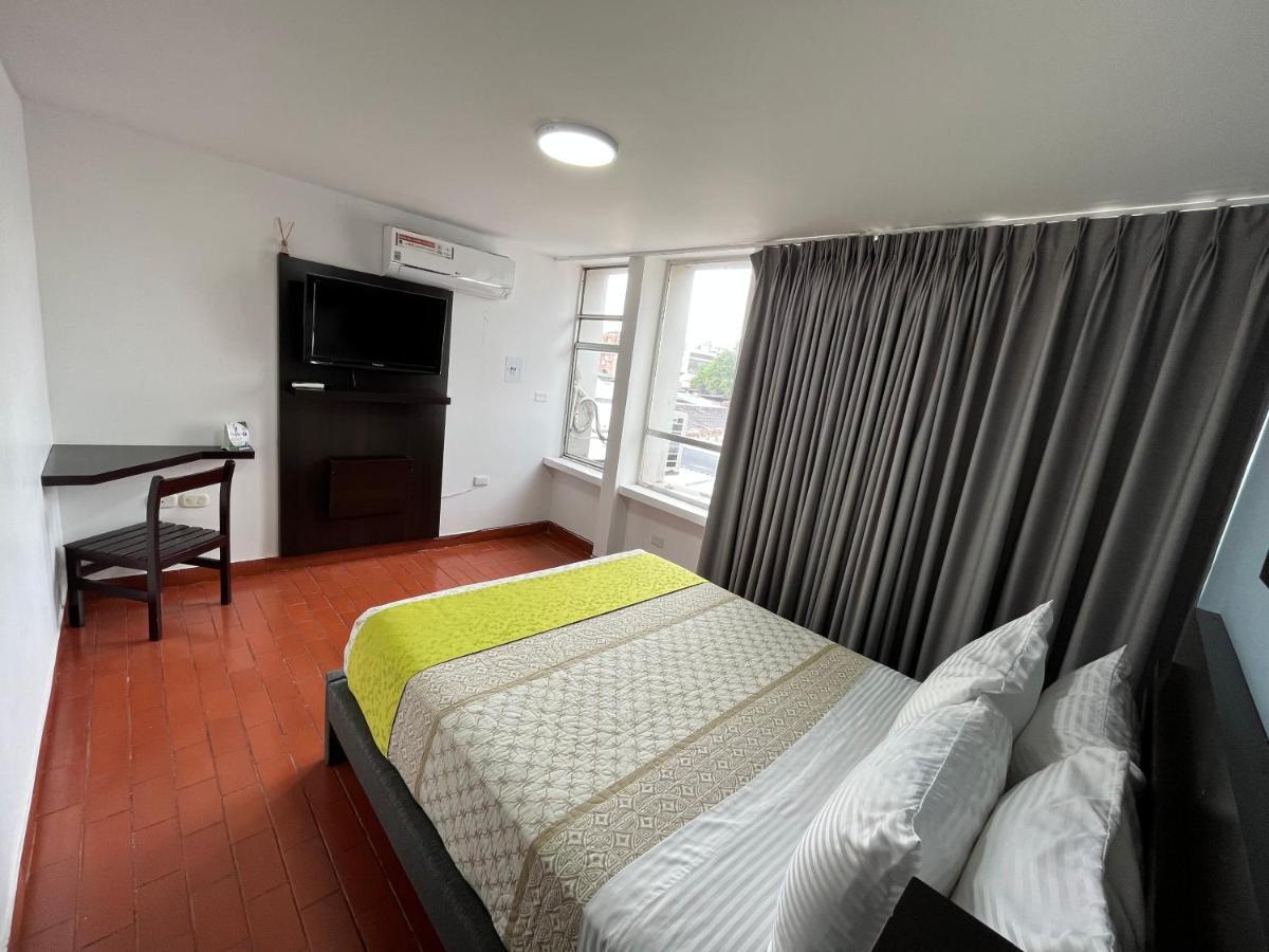 Hotel Tupinamba Neiva ネイバ エクステリア 写真